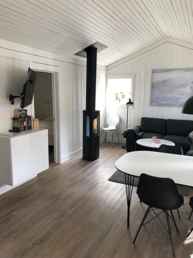 Haellestrand Cottage -Sillen Strömstad Esterno foto
